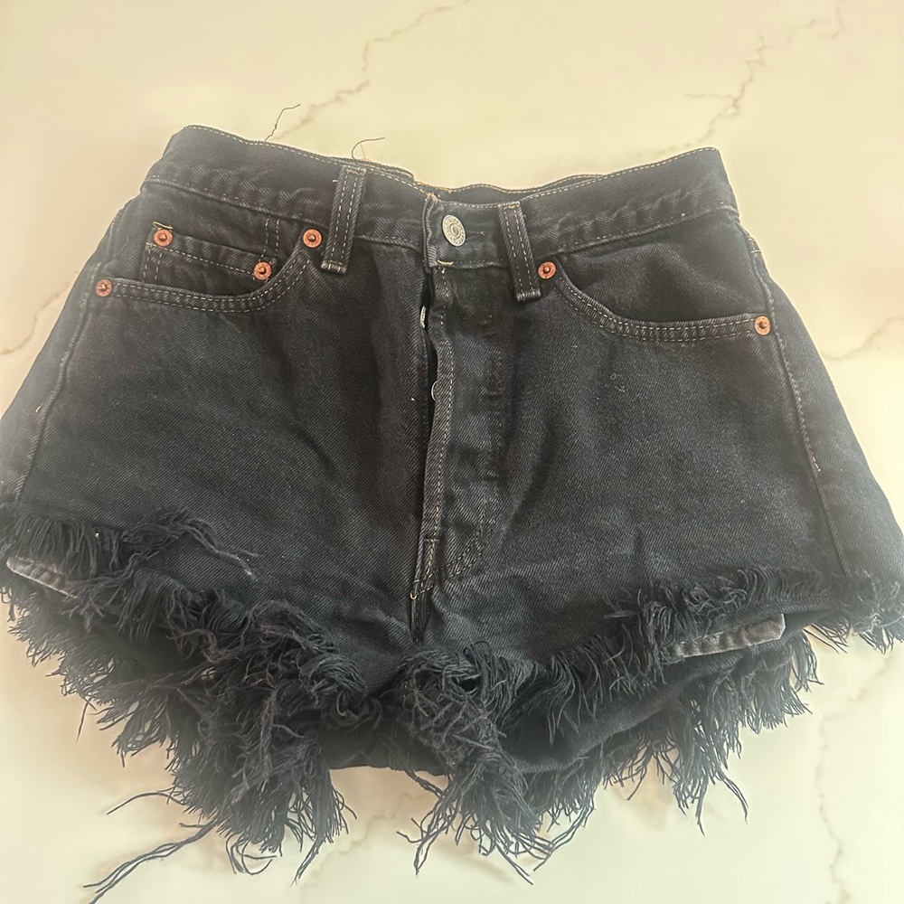 Levi's Black Jean Shorts High-Waisted Distressed Sz 25 vintage